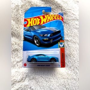 Brand New Hot Wheels Ford Shelby GT350R Blue Unopened